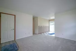 416 E 2nd St, Byron, IL 61010 - Photo 4