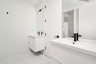 1940 W Superior St, Chicago, IL 60622 - Photo 18