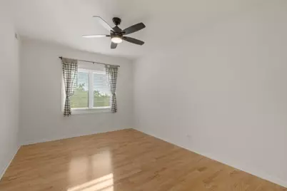 5320 N Lowell Avenue #506, Chicago, IL 60630 - Photo 12