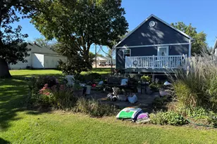 206 S 1st St, Cherry, IL 61317 - Photo 18