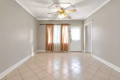 528 E 156th Street, Harvey, IL 60426 - Photo 4