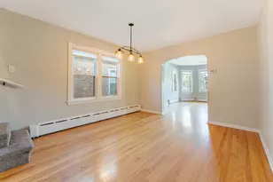 7933 W Sunset Dr, Elmwood Park, IL 60707 - Photo 6