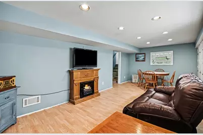 411 Cornelia Street, Joliet, IL 60435 - Photo 24