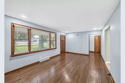 5840 S Brainard Avenue, La Grange Highlands, IL 60525 - Photo 20