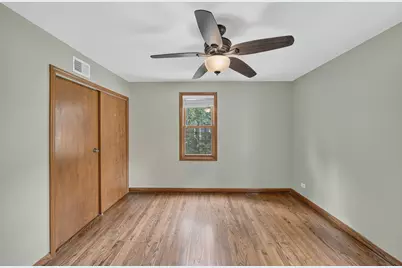 5840 S Brainard Avenue, La Grange Highlands, IL 60525 - Photo 14