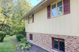 780 W Marywood Ave, Aurora, IL 60505 - Photo 4