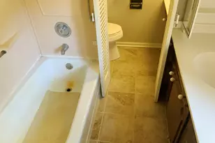 780 W Marywood Ave, Aurora, IL 60505 - Photo 16