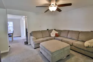 412 Prospect Ave, Kirkland, IL 60146 - Photo 8