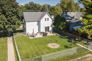 412 Prospect Ave, Kirkland, IL 60146 - Photo 2