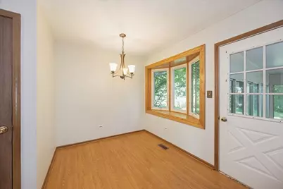 1006 Longford Drive, Westmont, IL 60559 - Photo 8