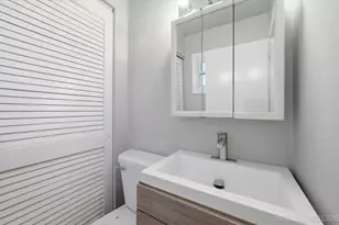 7864 Ramsgate Cir S, Hanover Park, IL 60133 - Photo 14