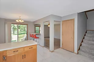 1519 Girard Ave, Bourbonnais, IL 60914 - Photo 2