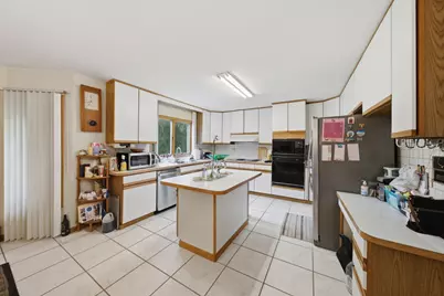 9727 S Meryton Court, Palos Hills, IL 60465 - Photo 18