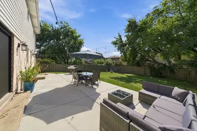 9360 Margail Avenue, Des Plaines, IL 60016 - Photo 36