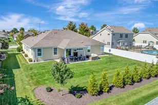 2002 Craftsman Ave, Bourbonnais, IL 60914 - Photo 2