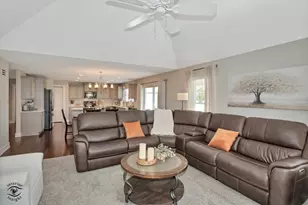 2002 Craftsman Ave, Bourbonnais, IL 60914 - Photo 10
