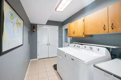 1717 Victoria Road, Mundelein, IL 60060 - Photo 16