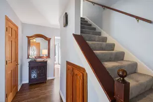 1717 Victoria Rd, Mundelein, IL 60060 - Photo 8