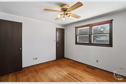 477 N Van Buren Avenue, Bradley, IL 60915 - Photo 16