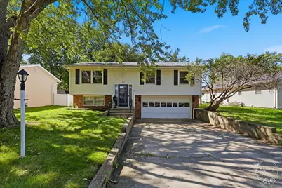 477 N Van Buren Avenue, Bradley, IL 60915 - Photo 2