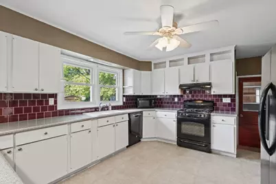 810 Longview Road, Monticello, IL 61856 - Photo 14