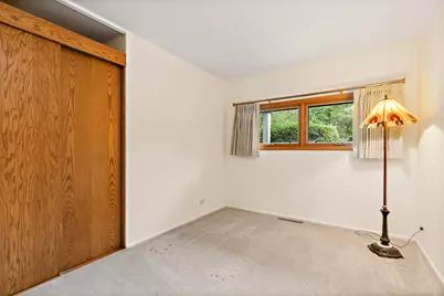 320 N Alfred Avenue, Elgin, IL 60123 - Photo 16