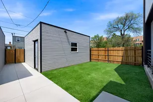 618 N Avers Ave, Chicago, IL 60624 - Photo 28