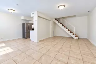 1344 Cove Dr, Prospect Heights, IL 60070 - Photo 2