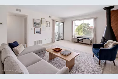 6177 Knoll Wood Road #302, Willowbrook, IL 60527 - Photo 2