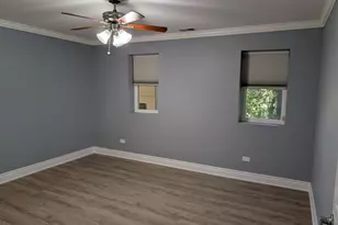 2515 E Cass St, Joliet, IL 60432 - Photo 16