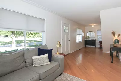 225 Indianapolis Avenue, Downers Grove, IL 60515 - Photo 4