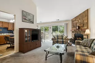 708 Newgate Ln, Prospect Heights, IL 60070 - Photo 6