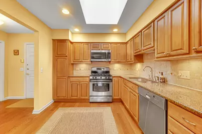 730 Creekside Drive #503, Mount Prospect, IL 60056 - Photo 8