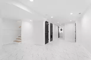 6627 S St Lawrence Ave, Chicago, IL 60637 - Photo 12