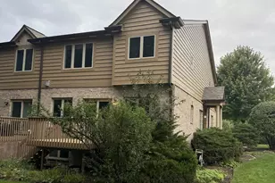 213 Winding Trails Dr, Willow Springs, IL 60480 - Photo 2