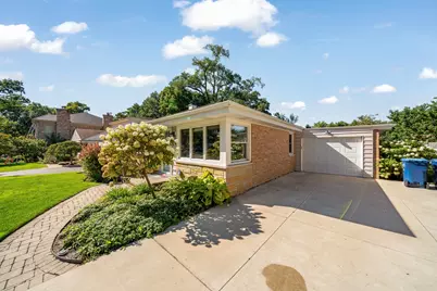1960 Milton Avenue, Northbrook, IL 60062 - Photo 4