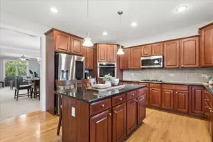 25821 Pastoral Dr, Plainfield, IL 60585 - Photo 2