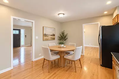 7847 Maple Street, Morton Grove, IL 60053 - Photo 4