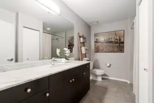 123 S Green St, Chicago, IL 60607 - Photo 22