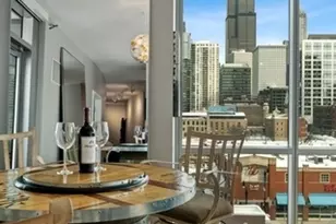123 S Green St, Chicago, IL 60607 - Photo 14