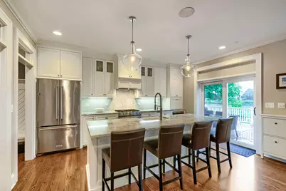 1074 Suffolk Court, Gurnee, IL 60031 - Photo 4