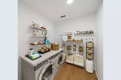 932 N Trumbull Avenue, Chicago, IL 60651 - Photo 30