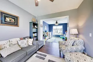 242 Bedford Ln, Volo, IL 60073 - Photo 6