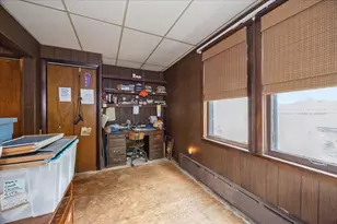 8010 44th St, Lyons, IL 60534 - Photo 12