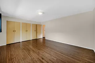 662 Carriage Hill Dr, Glenview, IL 60025 - Photo 22