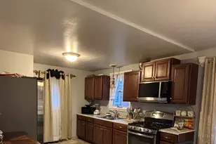 175 Martin Ln, Chicago Heights, IL 60411 - Photo 4