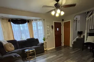 175 Martin Ln, Chicago Heights, IL 60411 - Photo 10
