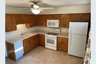 110 Town Crest Drive #E, New Lenox, IL 60451 - Photo 2