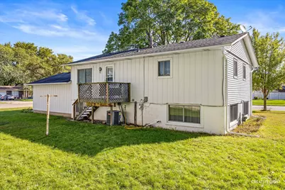 680 N Constitution Drive, Aurora, IL 60506 - Photo 26