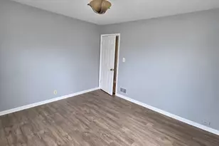 2319 170th St, Hazel Crest, IL 60429 - Photo 2